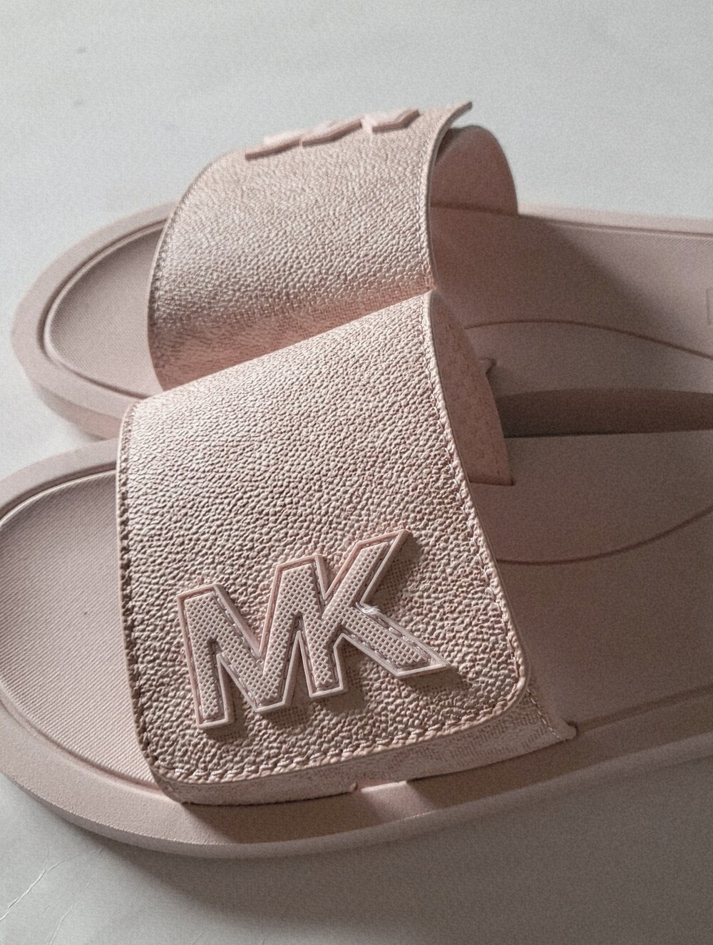 Michael Kors Wade sandals Allover logo Slides Womens Size 10 Pink